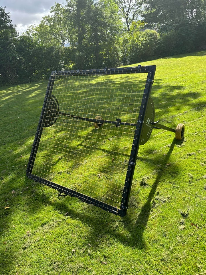 Andet M-station / Rebounder