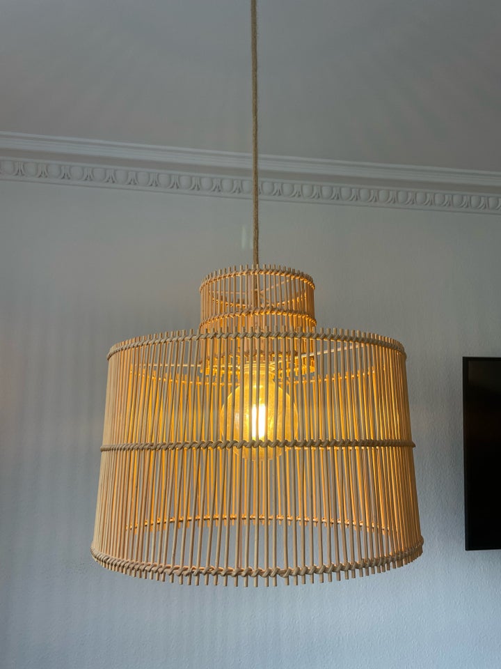 Anden loftslampe, HM Home