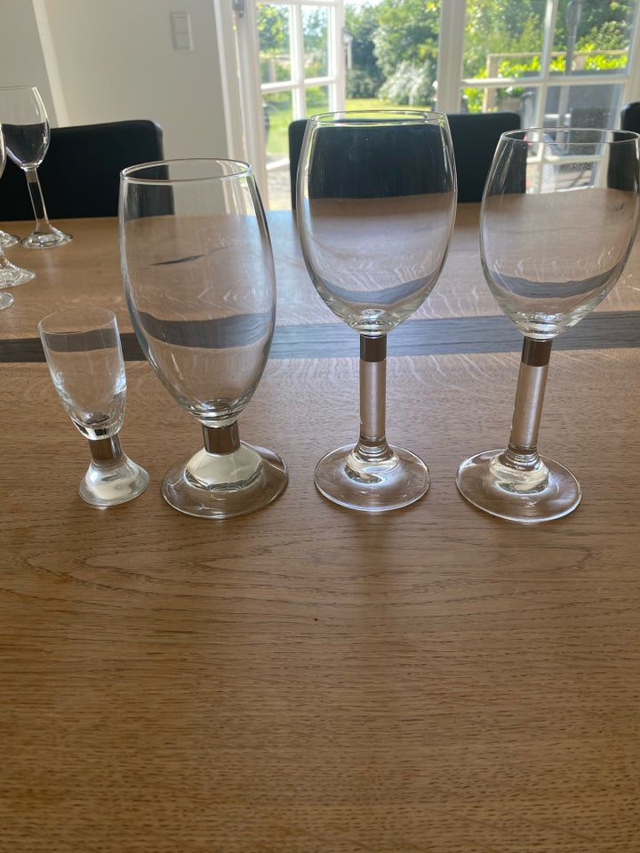 Erik Bagger glas