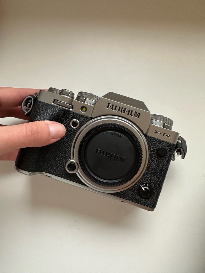 Fujifilm, X-t4, 26,1 megapixels