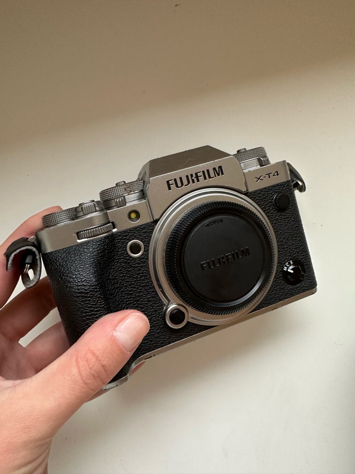 Fujifilm, X-t4, 26,1 megapixels