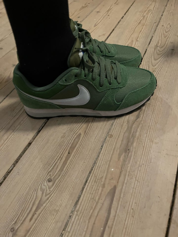 Sneakers, str. 37, Nike