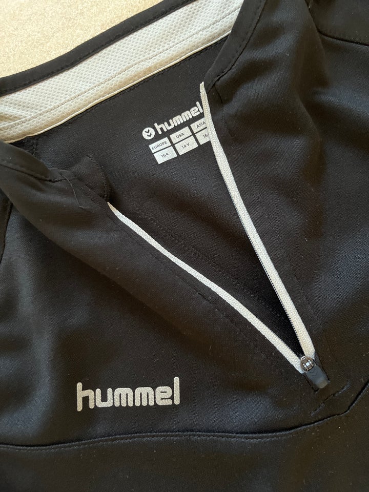 Fritidstøj, Zip, Hummel