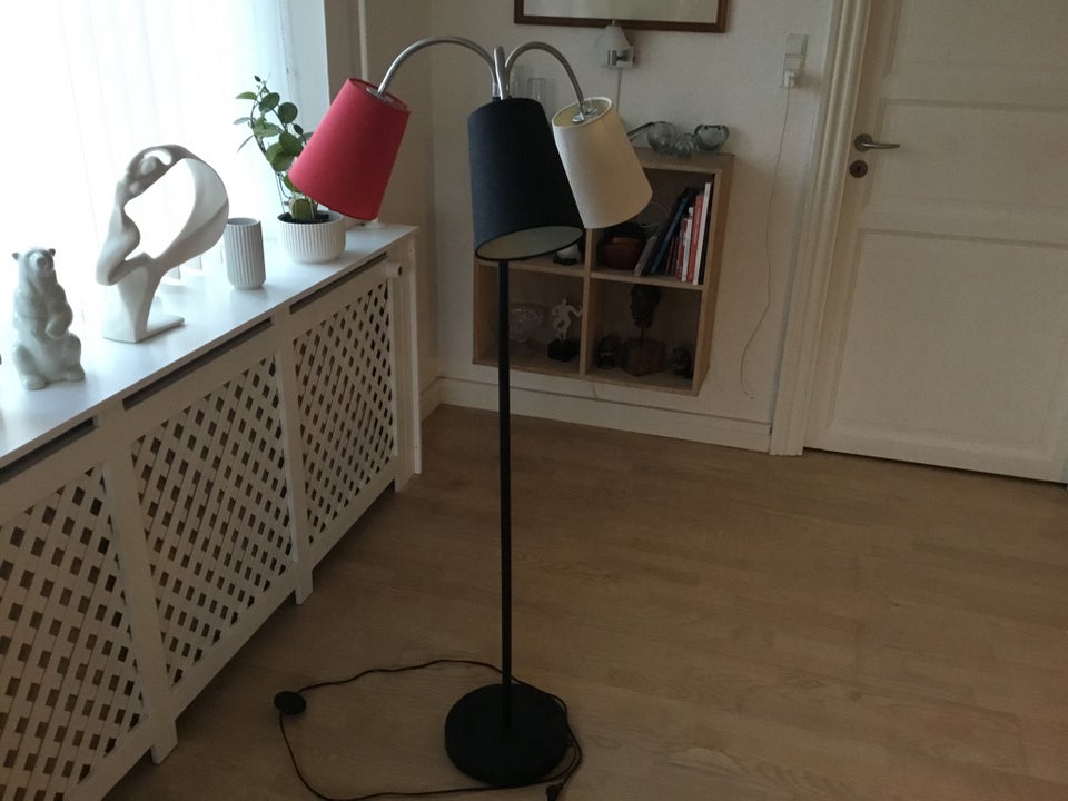 Anden arkitekt, Stander lampe,