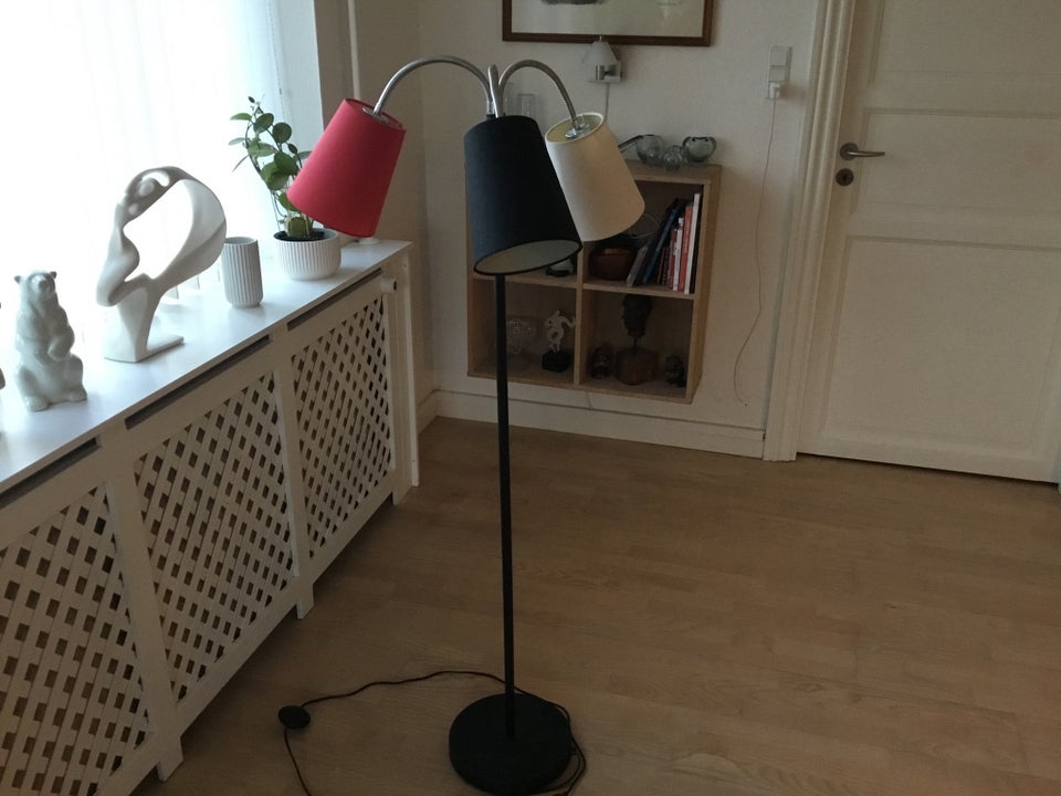 Anden arkitekt, Stander lampe,