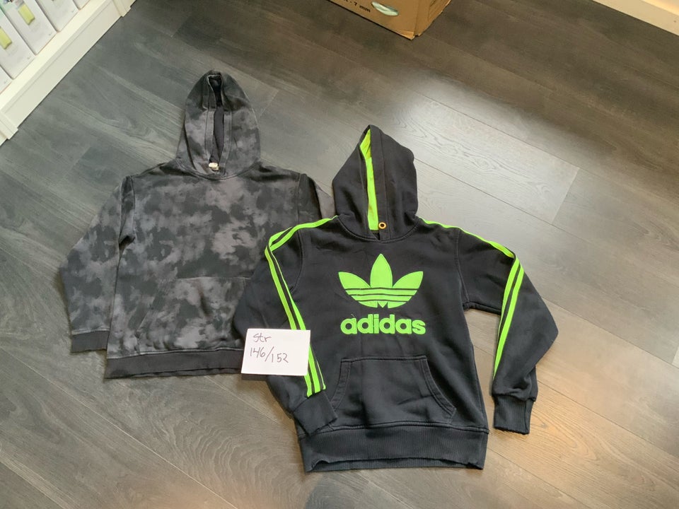 Blandet tøj, Bomould, Adidas