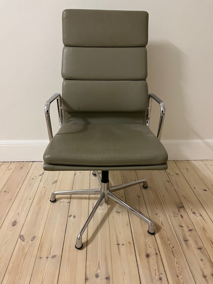 Eames EA 209 Kontorstol