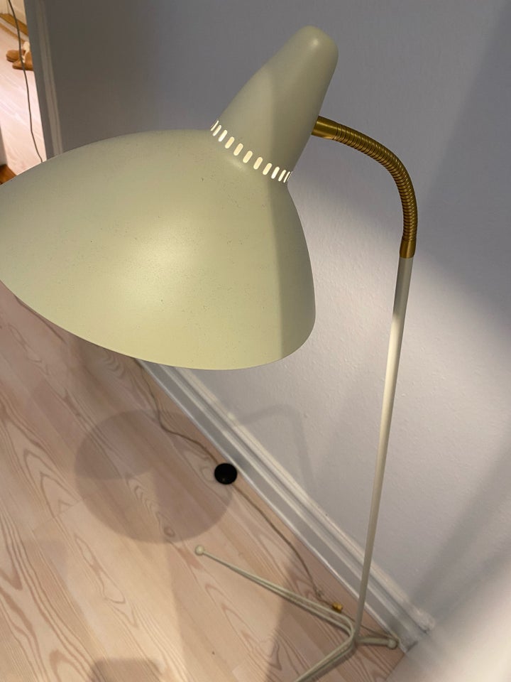 Gulvlampe, Warm Nordic