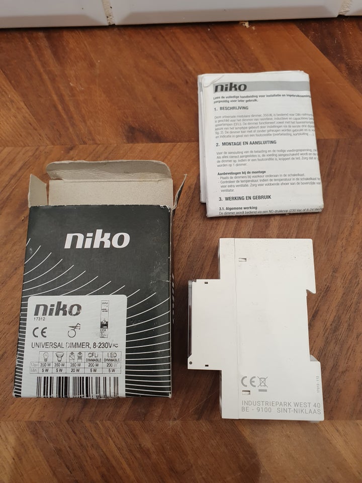 Niko universal dimmer 8-230V