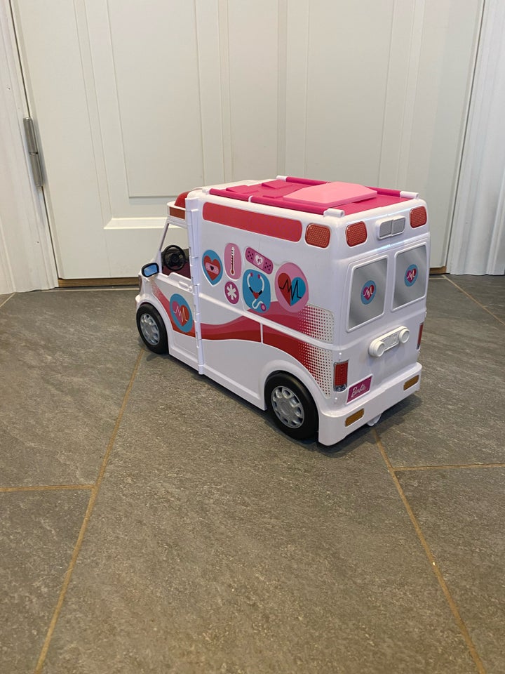 Barbie, Ambulance - Plejeklinik