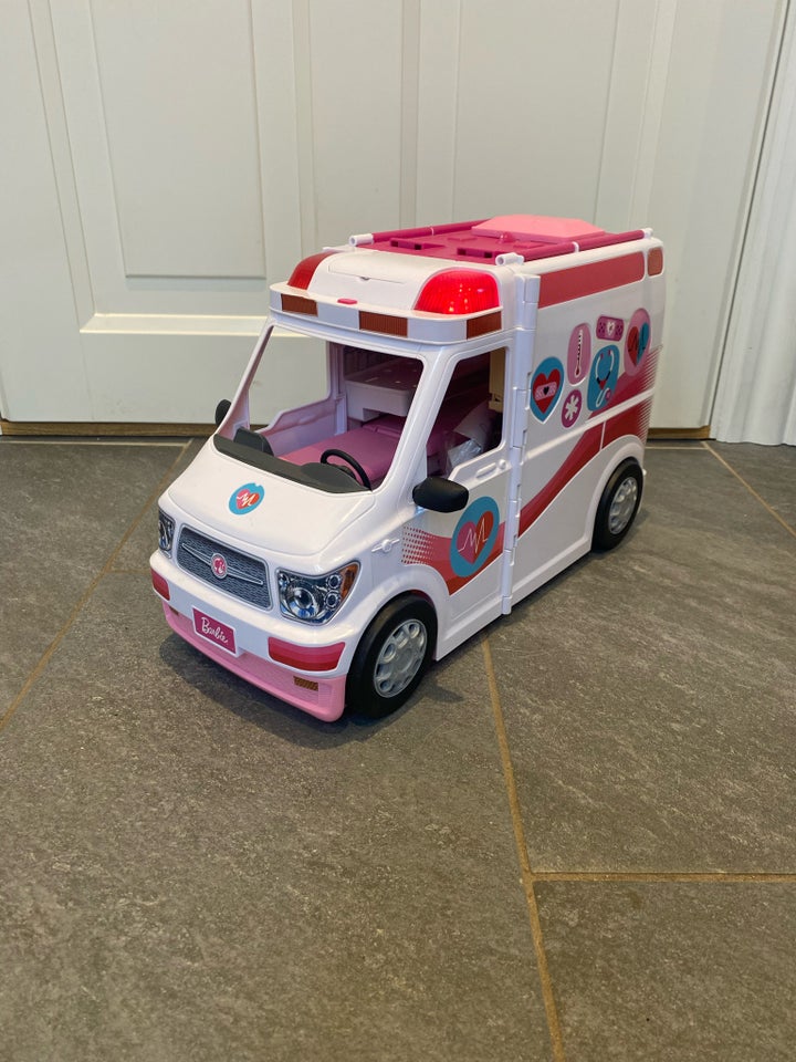 Barbie, Ambulance - Plejeklinik