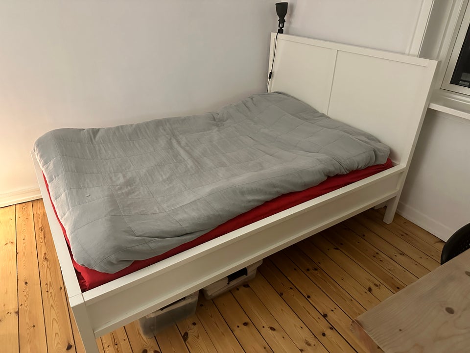 Sengeramme, IKEA, b: 150 l: 210 h: