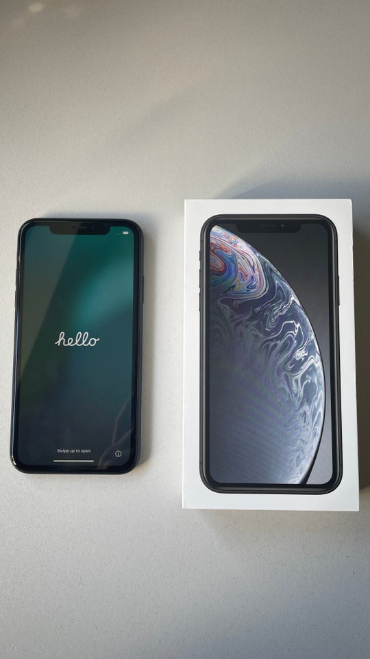 iPhone XR 64 GB sort