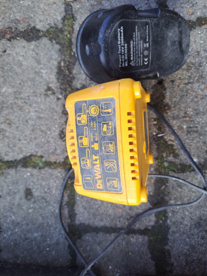 Lader DeWalt