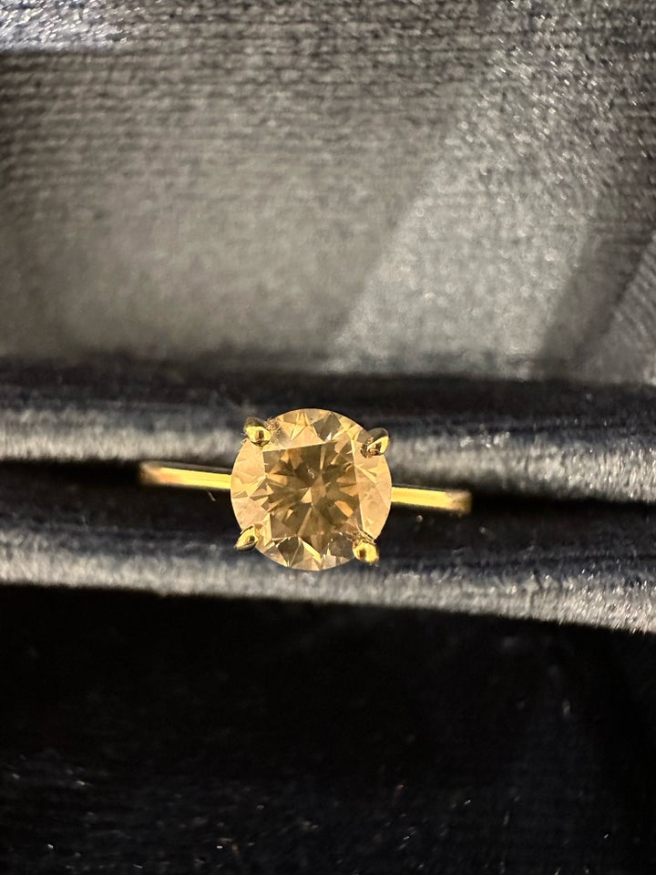 Ring, guld, Smuk naturlig diamant