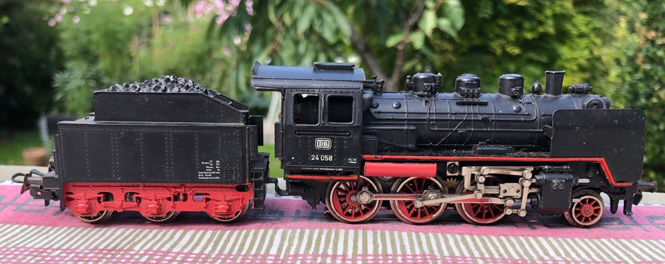 Modeltog, Märklin 3003 DB BR 24 058,