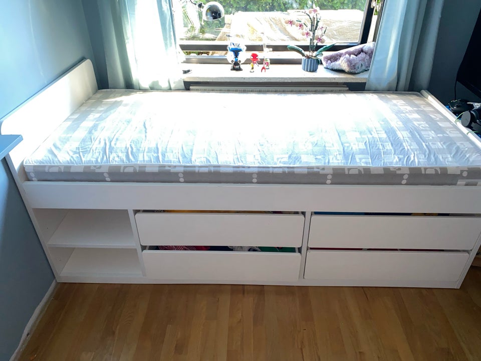 Enkeltseng, IKEA, b: 90 l: 200