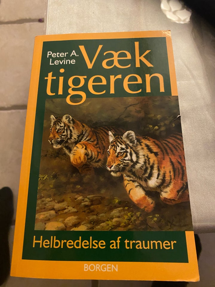 Væk tigeren, P Levine