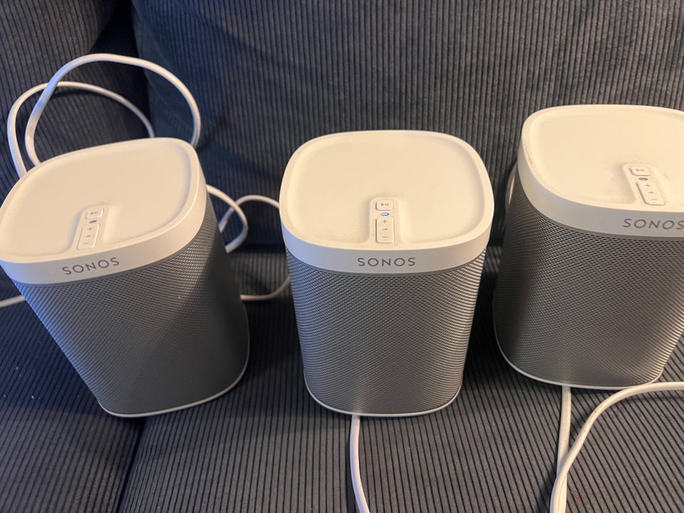 3 Sonos Play:1 hvide