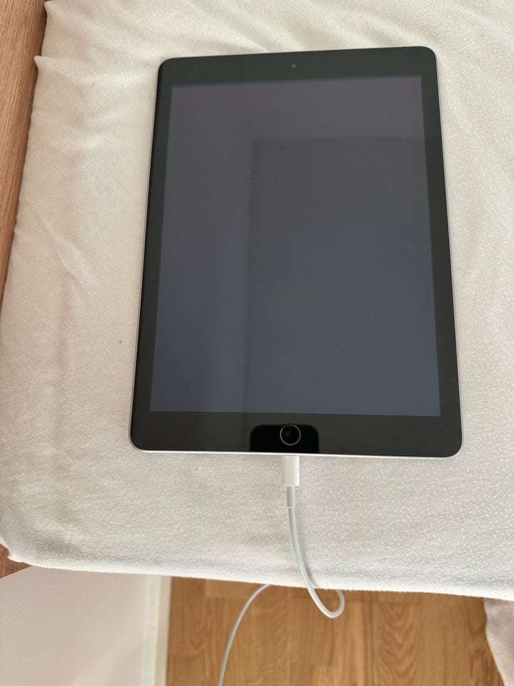 iPad 5, 32 GB, Perfekt