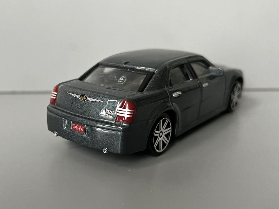 Modelbil, Bburago Chrysler 300 C