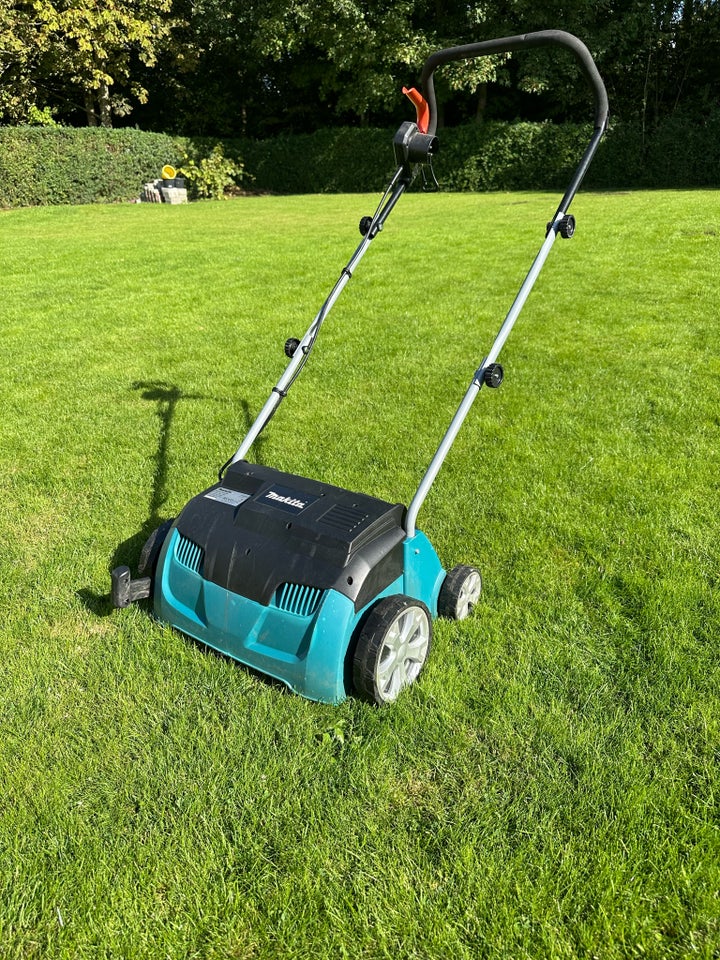 Vertikalskærer Makita UV3200