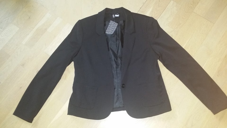 Blazer, str. 42, HM