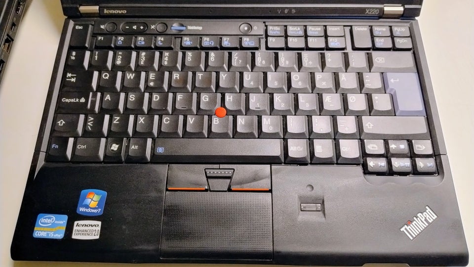 Lenovo x220, 2.50 GHz, 16 GB ram