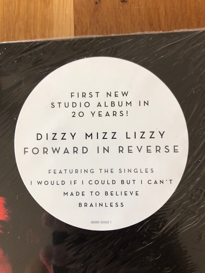 LP, Dizzy mizz lizzy, Forward in