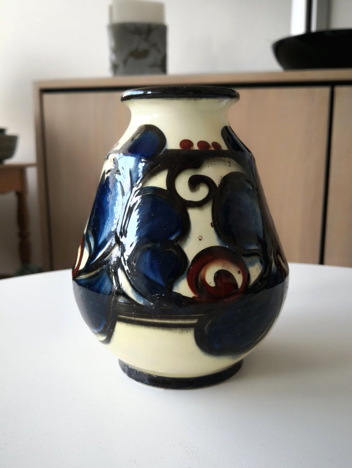 Annashaab vase , Keramik , 65 år gl.