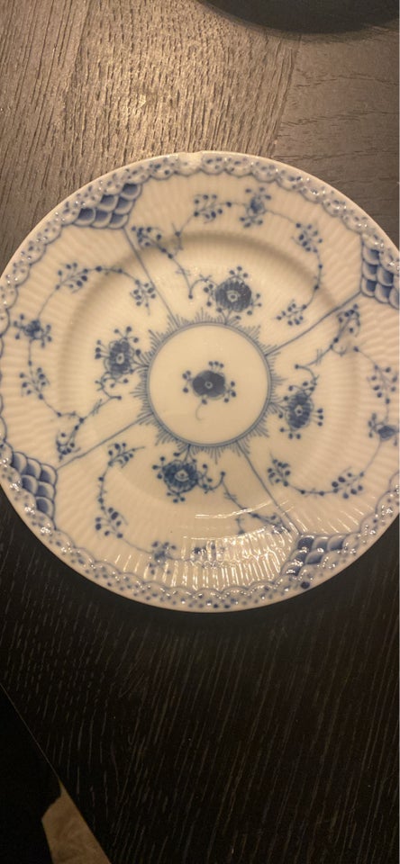 Porcelæn, Tallerkner, Royal