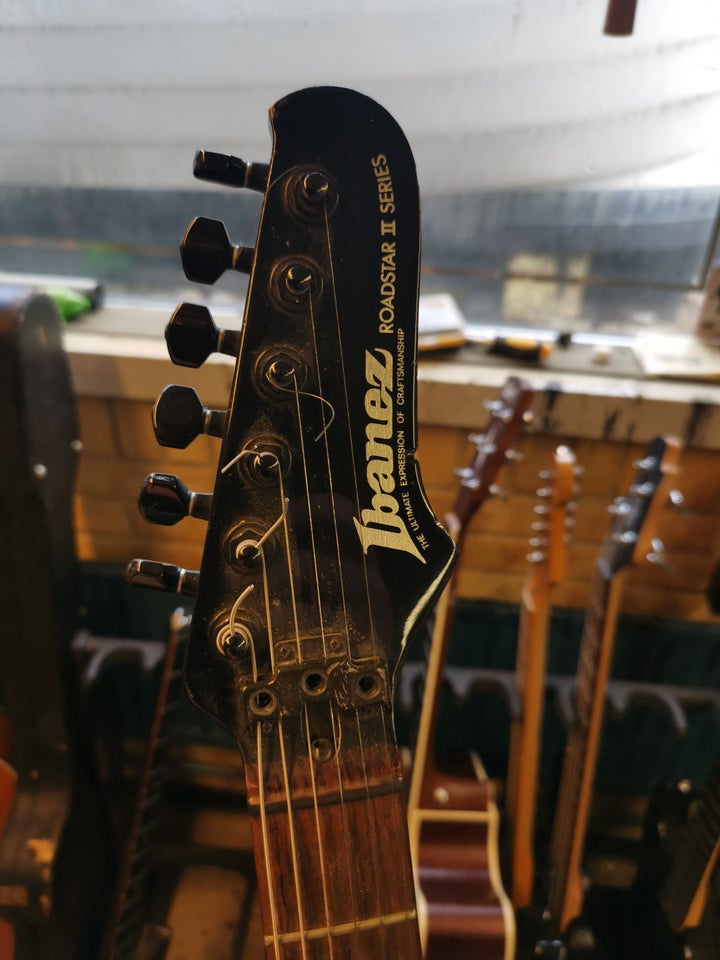 Elguitar Ibanez Roadstar