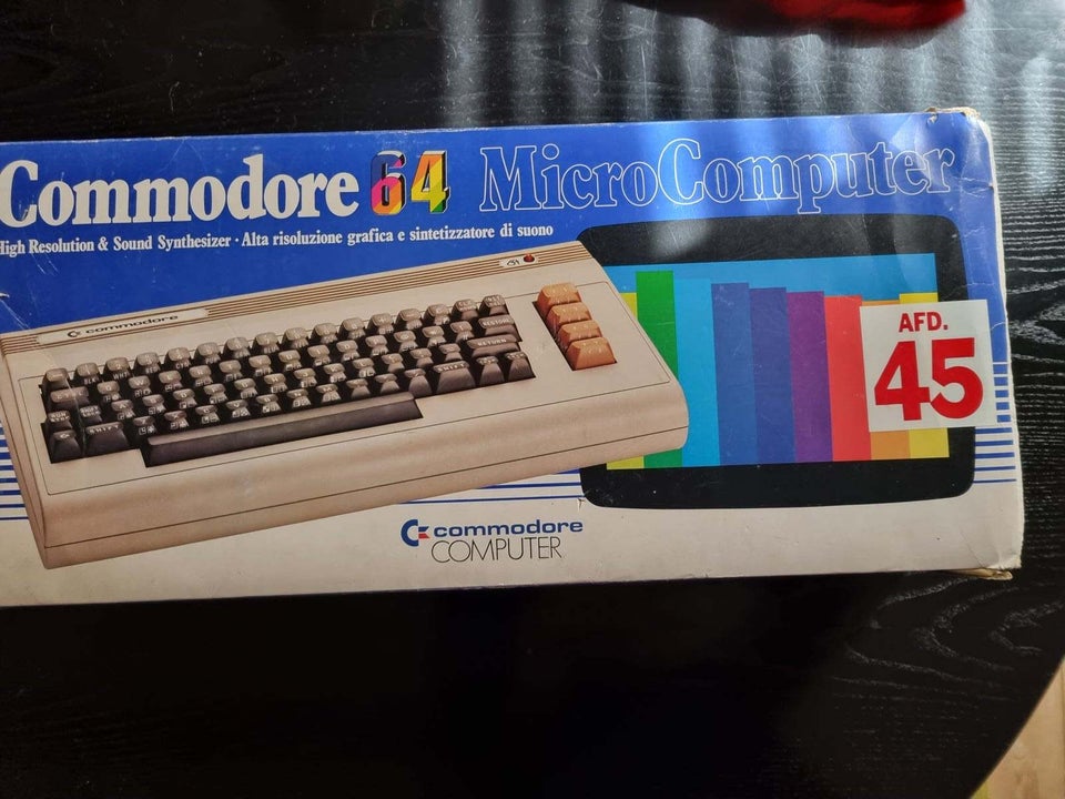 Commodore 64, spillekonsol, God