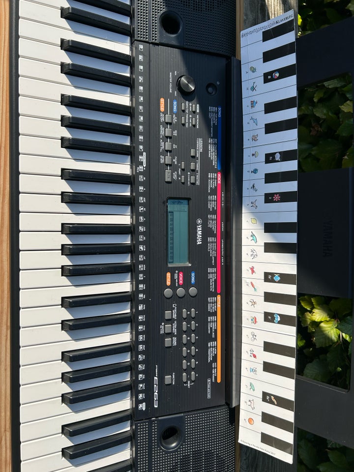 Keyboard Yamaha Psr-e263