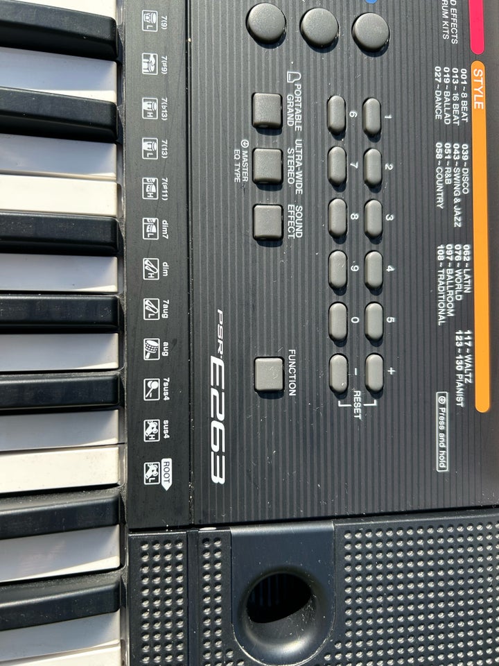 Keyboard Yamaha Psr-e263