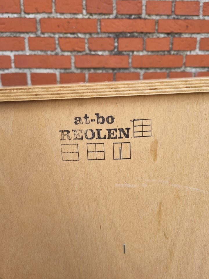 Anden arkitekt At-Bo Reol