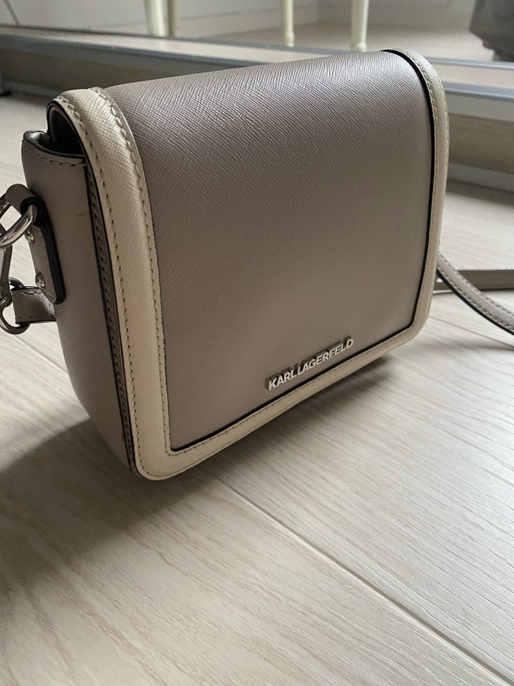 Crossbody, andet mærke, andet