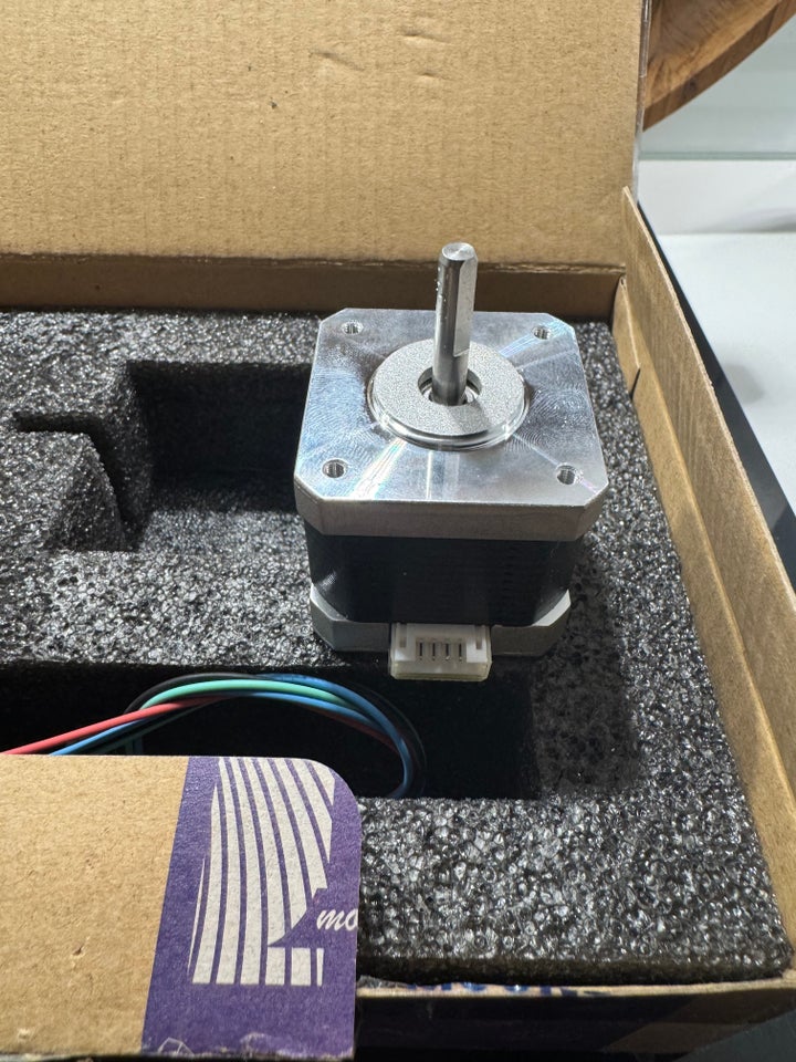 Tilbehør, MOONS stepper motor,