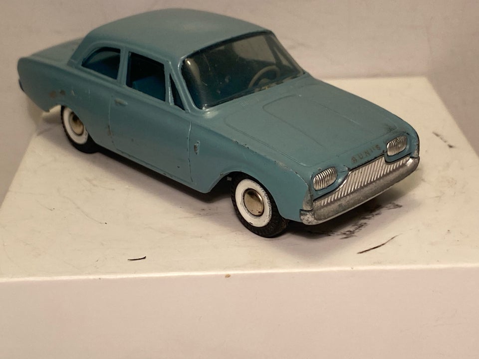 Modelbil, Tekno Ford Taunus 17M -