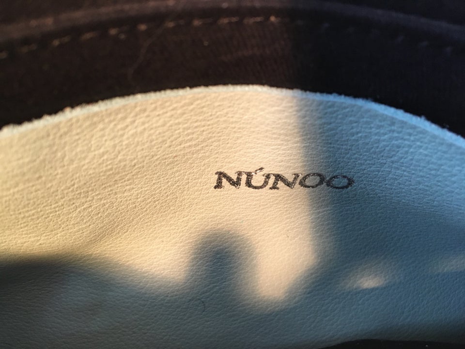 Crossbody, Nunoo