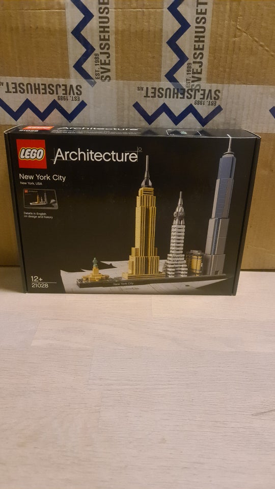 Lego Architecture 21028