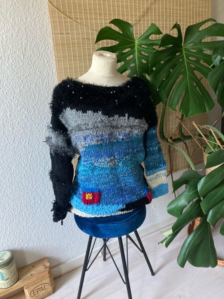 Sweater Inspireret af Lærke