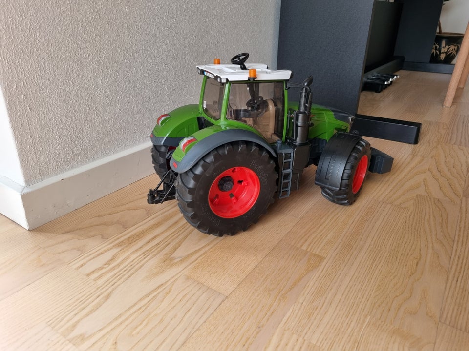 Traktor, Bruder Fendt 1050