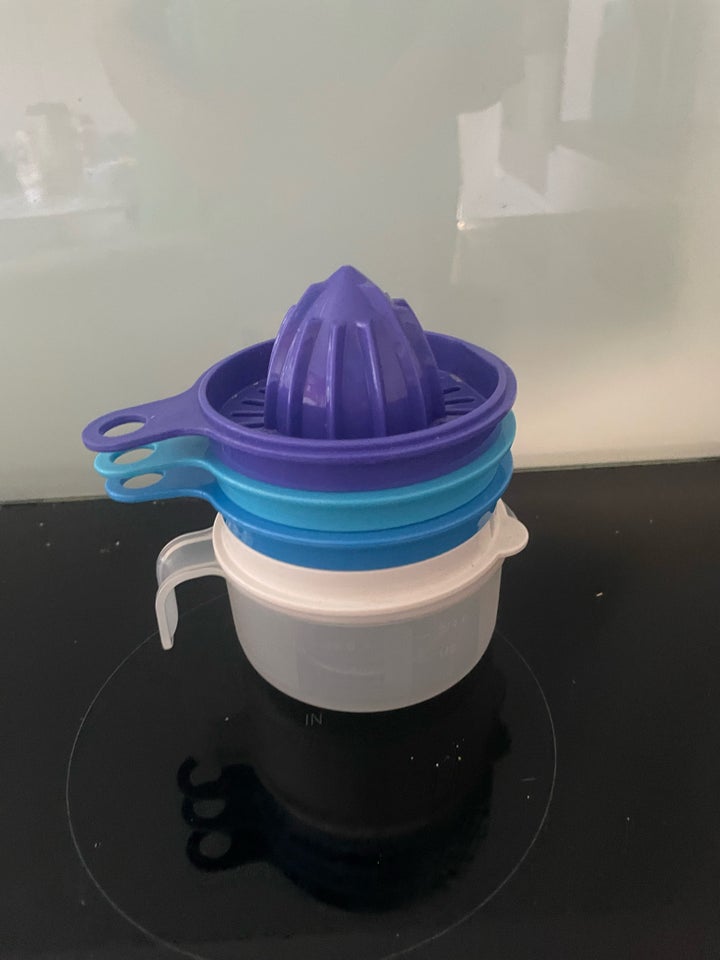 Tupperware alt-i-en, Tupperware