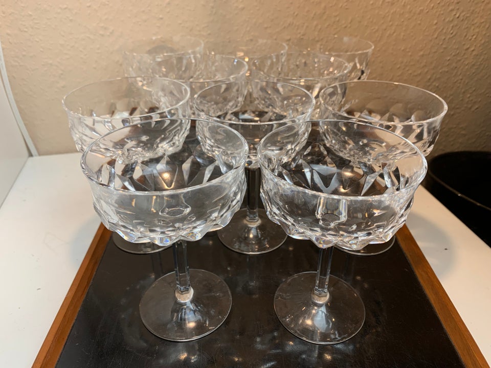 Glas, Vintage champagneskåle