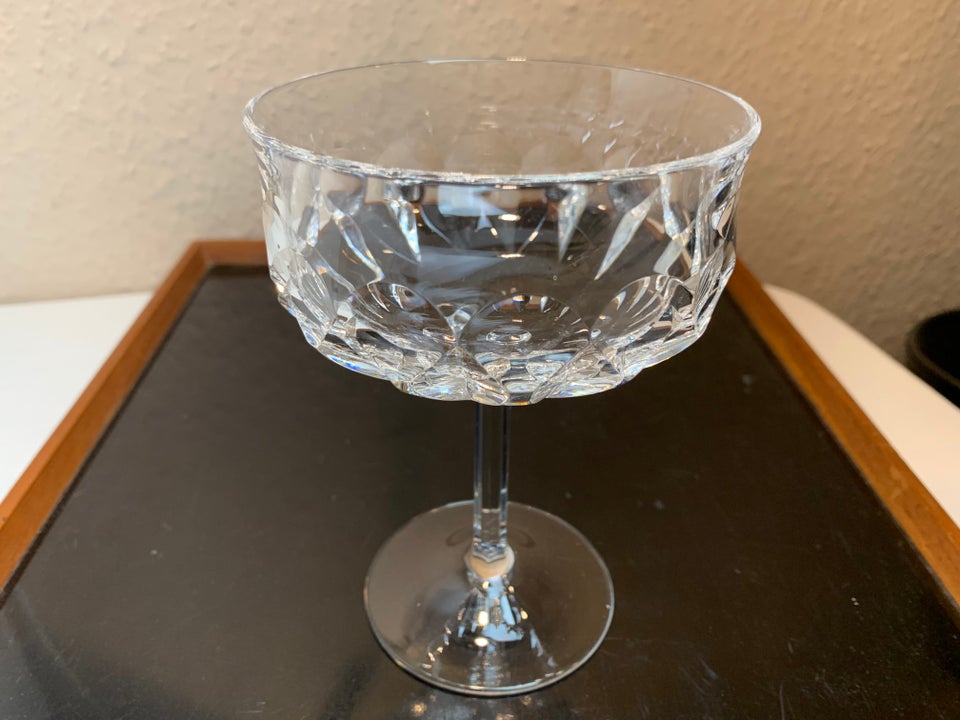 Glas, Vintage champagneskåle