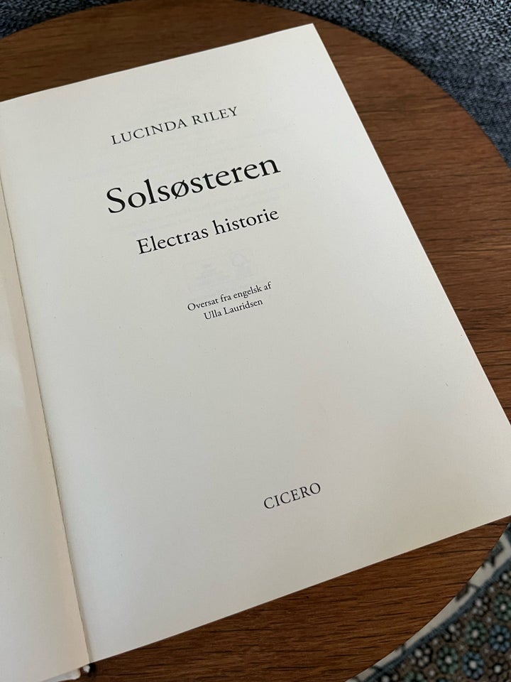 Solsøsteren, Lucinda Riley,