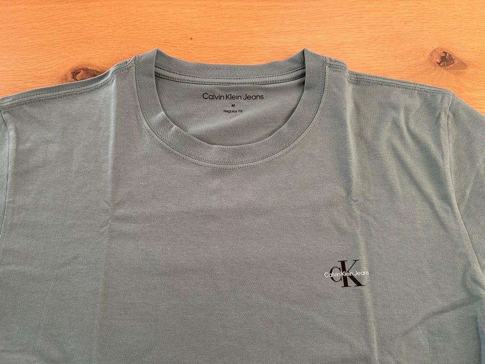 T-shirt, Calvin Klein, str. M