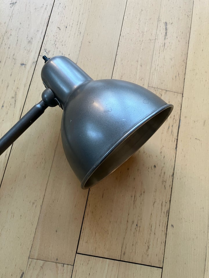 Arkitektlampe, Lyfa?