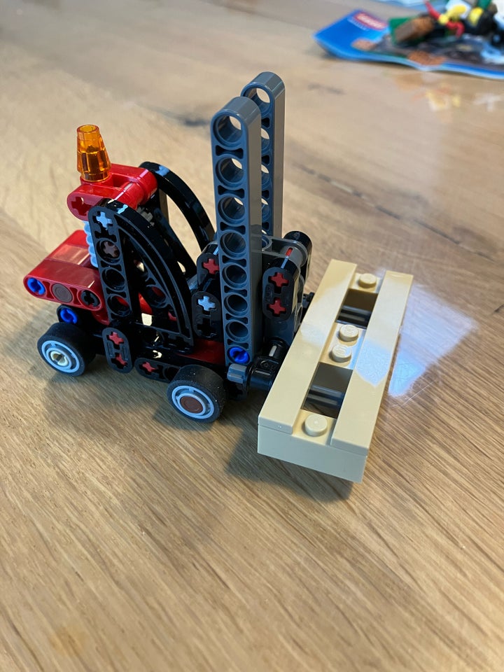 Lego Technic, Gaffeltruck med